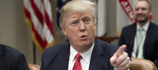 Trump ai sostenitori, se finisco sotto impeachment colpa vostra