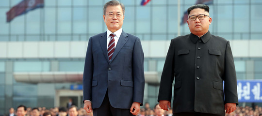 Coree: Moon vola a Pyongyang per il terzo incontro con Kim