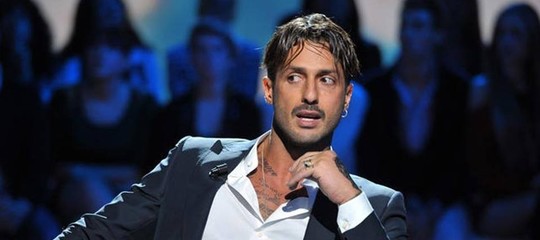Corona: pena ridotta da un anno a sei mesi. "Dedico vittoria a mio figlio"