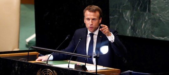 migranti Onu Macron contro Trump