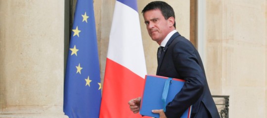 Chi è Manuel Valls, l'ex premier francese alla conquista di Barcellona