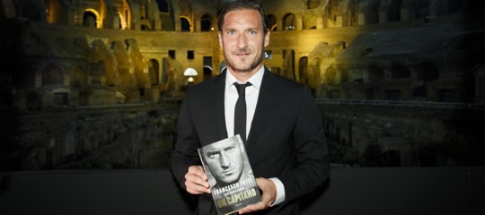 francesco totti libro colosseo