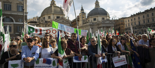 Come calcolare esattamente quante persone entrano in una piazza (e smettere di dare numeri a caso)