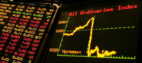 Lo spread sfonda quota 300 punti base, ai massimi dal 2014