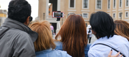 selfie mostra maurizio riccardi