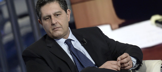 Toti scuote ancora Forza Italia, e spunta l'ipotesi di un nuovo soggetto sovranista
