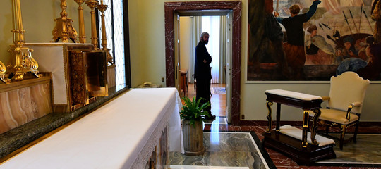 Castel Gandolfo, il paese che ringrazia il Papa per averlo 'messo in ginocchio'