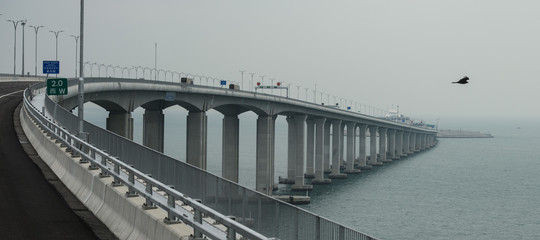 Cina: Xi Jinping ha inaugurato il ponte che collega Hong-Kong e Zhuhai. È il più lungo del mondo