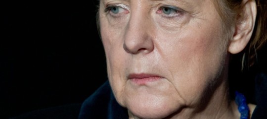 Perché Angela Merkel ha deciso di lasciare la politica, ma solo un pezzo alla volta