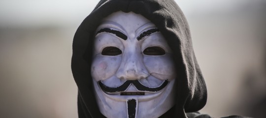 L'ultimo colpo di Anonymous Italia ha un sapore nettamente politico