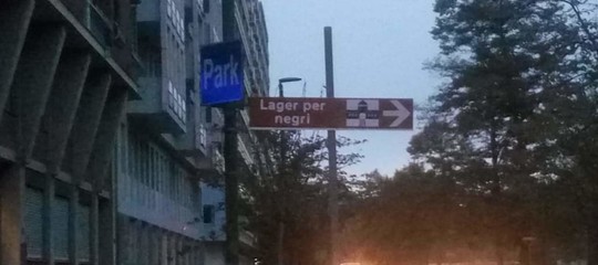 Torino cartello Lager per negri