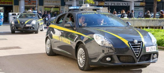 Fisco: blitz della Finanza tra badanti e colf, 4 milioni di euro non dichiarati