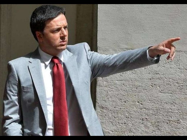 Renzi accusa la vecchia guardia "Cerca lo scontro ideologico"