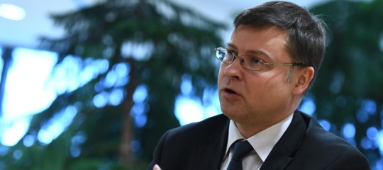 Manovra Commissari Ue