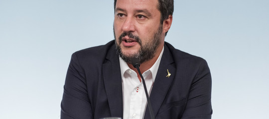 Salvini smentisce le ipotesi di dimissioni di Savona