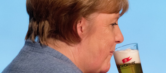 Può un milionario prendere il posto di Angela Merkel?