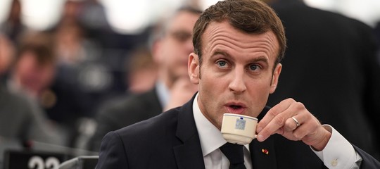 macron gilet gialli