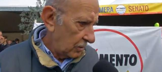 "Nero è bello, il nero serve". Di Battista padre difende Di Maio padre