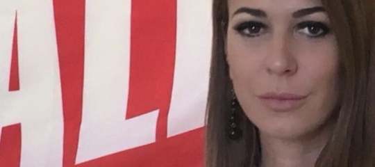 Le accuse di sessismo al M5s per i commenti alla deputata Siracusano, che li pubblica
