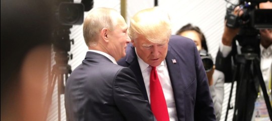 C’è il colpo di scena sul Russiagate dietro al no di Trump al faccia a faccia con Putin?