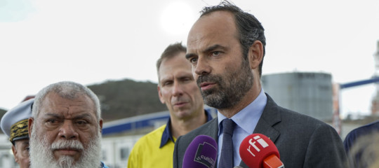 Gilet Gialli: Il governo francese annuncerà la sospensione dell'aumento delle tasse sui carburanti
