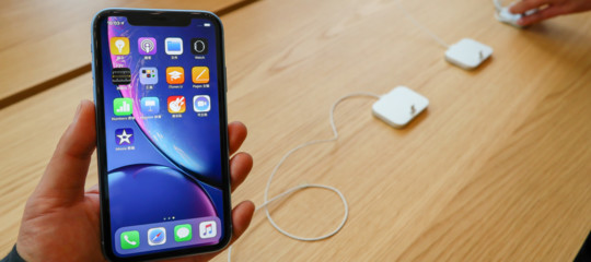 Apple alla fine ha messo gli iPhone XR in saldo