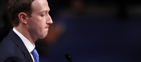 Il parlamento britannico ha pubblicato dei documenti piuttosto imbarazzanti per Facebook