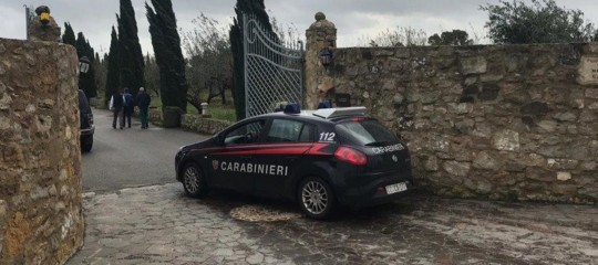 Camorra estorsioni ambulanze arresto latitante