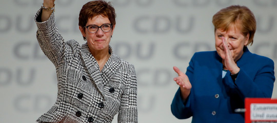 Germania: Karrenbauer alla guida della Cdu dopo 18 anni di leadership Merkel