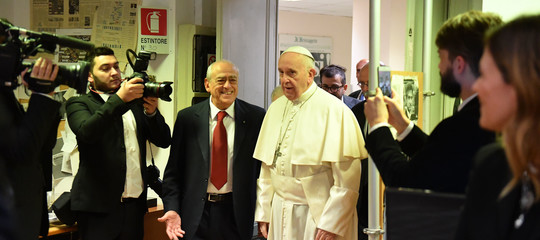 Il Papa in visita al Messaggero: “I giornalisti devono attenersi ai fatti”
