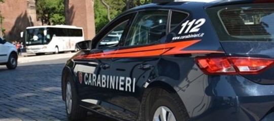 Spara e uccide moglie e i due figli di 4 e 6 anni nel Catanese