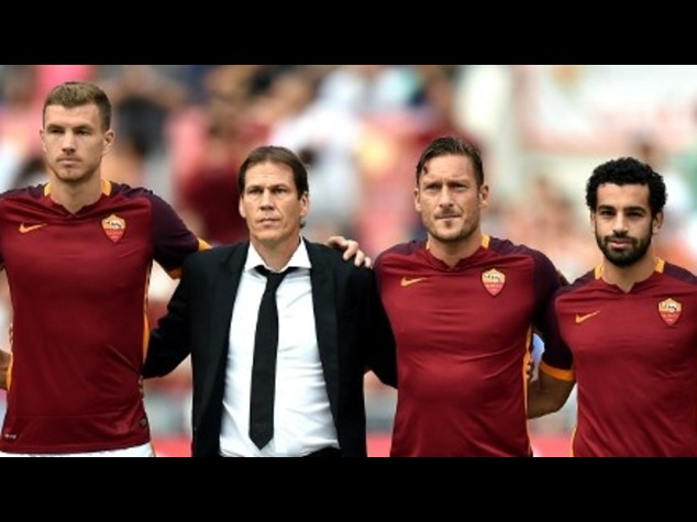 Calcio: in campo Frosinone-Roma 0-1 e Fiorentina-Genoa 1-0
