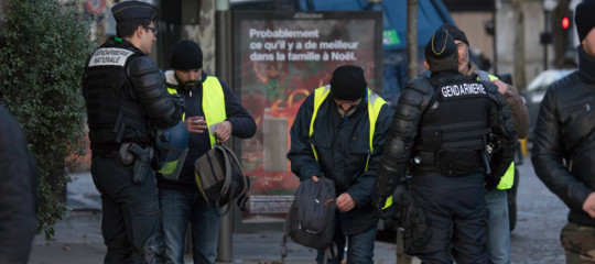 Gilet gialli: quinto sabato di proteste, a Parigi musei aperti e polizia pronta