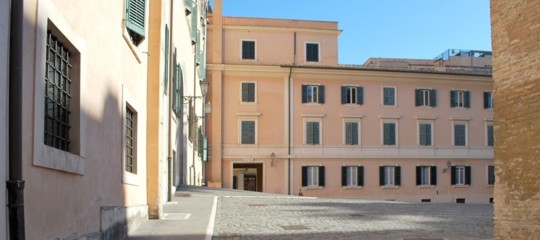 Libri rari al posto di alti dirigenti. Mattarella dona e riconverte Palazzo San Felice