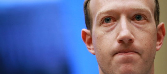 Foto dei profili accessibili a tutti. Cosa sapere sul nuovo bug di Facebook