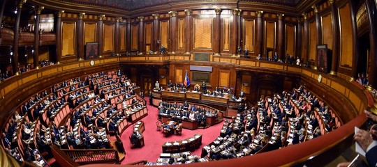 Manovra Senato notte