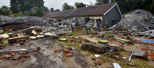 Tsunami Indonesia Giava Sumatra morti