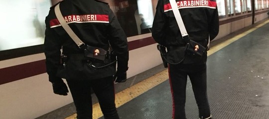 Picchia nonno 90enne perché gli rifiuta soldi per droga, arrestato a Pavia