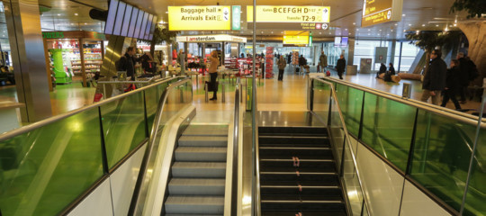 aeroporto amsterdam allarme bomba