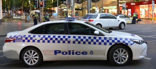 Australia: accoltella due passanti a Sydney e si suicida
