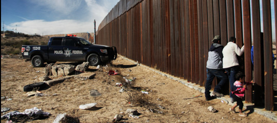 Donald Trump minaccia lo scontro totale sul Muro col Messico