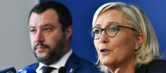 Il governo guarda alla Francia per le europee: Salvini a Le Pen, Di Maio ai gilet gialli