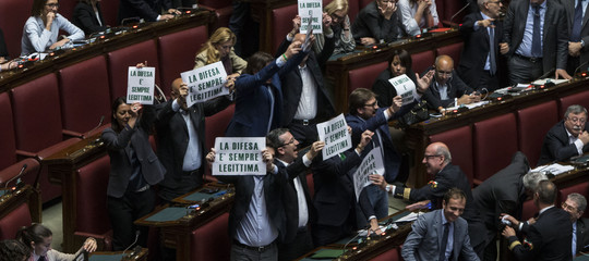 "Più che legittima difesa sarebbe un legittimo omicidio": scontro tra magistrati e Salvini