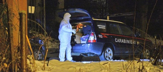 Auto esplode in strada nel Beneventano, indagini