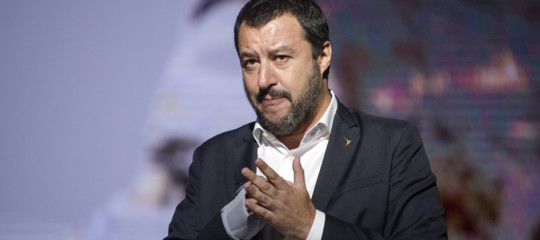 "Più che legittima difesa sarebbe un legittimo omicidio": scontro tra magistrati e Salvini