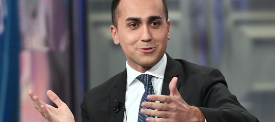 Regionali: Di Maio, "M5s e Lega andranno ognuno per sé. Cioè, loro per Berlusconi"
