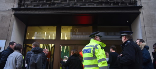 Primi effetti della Brexit: la Sony trasferisce la sede europea in Olanda
