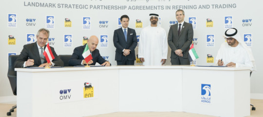 Descalzi: "L'Eni è più forte nel mondo dopo accordo con Adnoc"