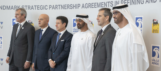 Eni, accordo negli Emirati per acquisizione 20% di Adnoc Refining