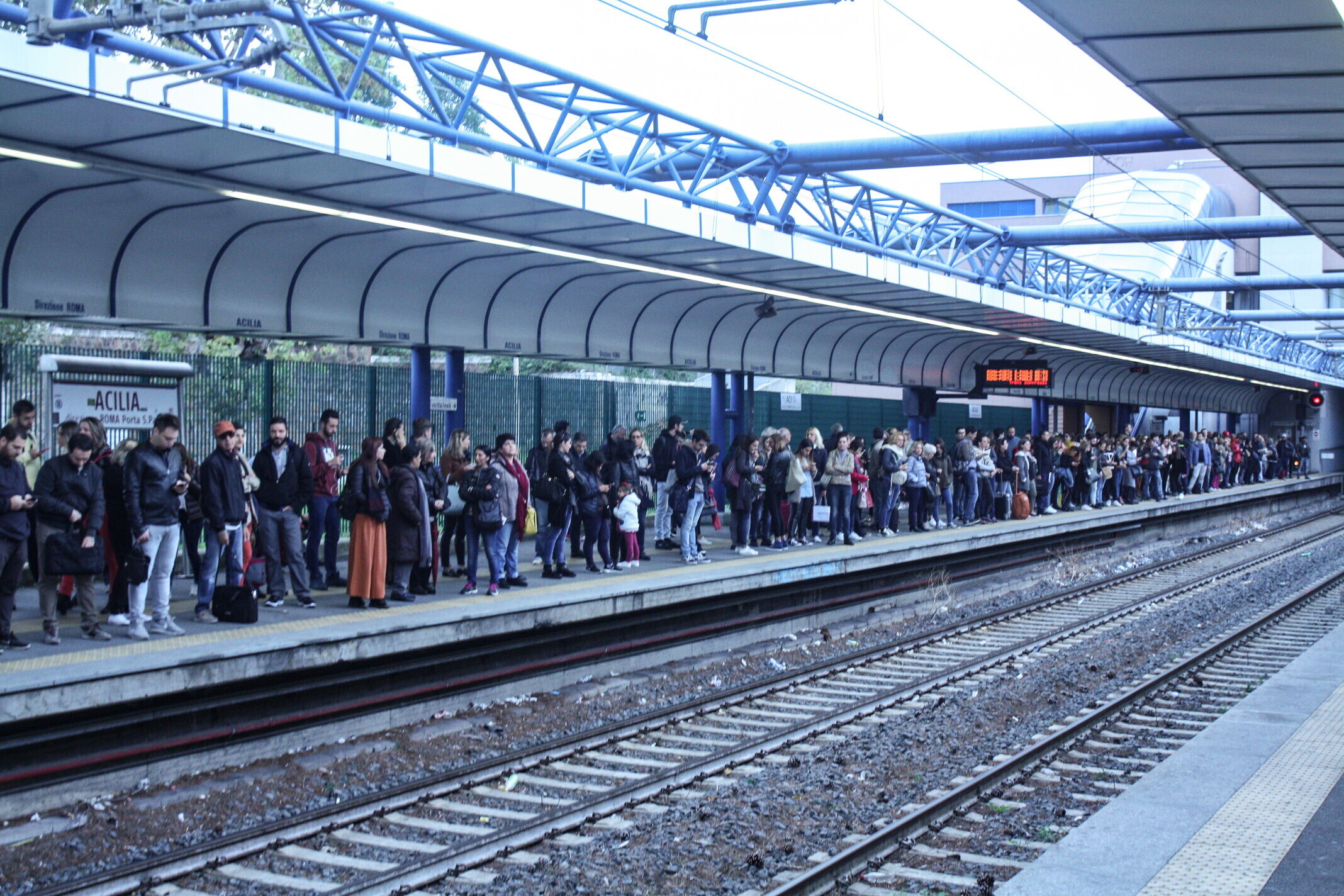 Tutti gli scioperi di marzo, dalla sanità ai trasporti